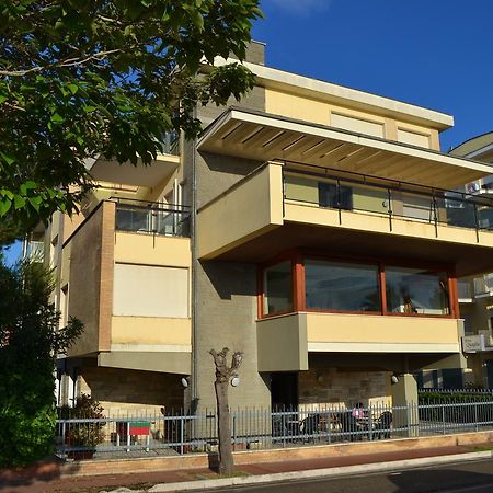 Albergo Quaglia روزيتو ديلي أبروتسي المظهر الخارجي الصورة